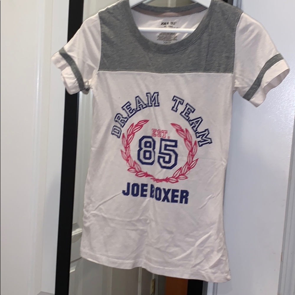 graphic tee
